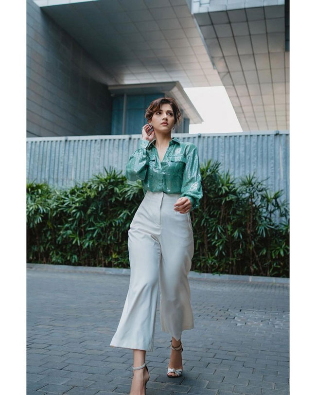 Mehreen Pirzada InstaGram New Pics